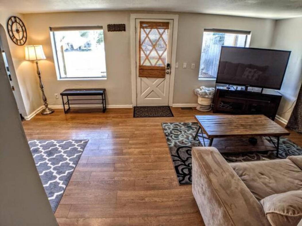 Little Blue Bungalow: Pet-Friendly Oasis near BSU and Downtown Boise Exterior photo