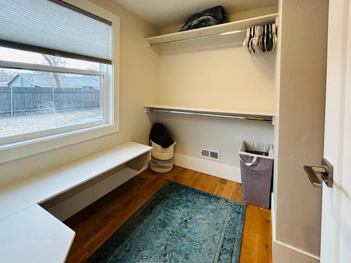 Little Blue Bungalow: Pet-Friendly Oasis near BSU and Downtown Boise Exterior photo